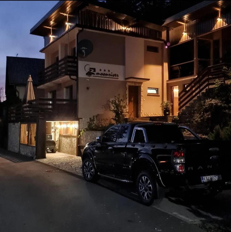 Moonriver Apartment Veljun 外观 照片