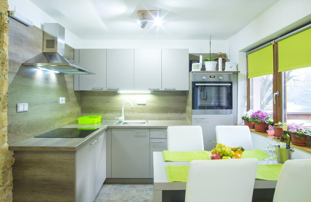 Moonriver Apartment Veljun 外观 照片