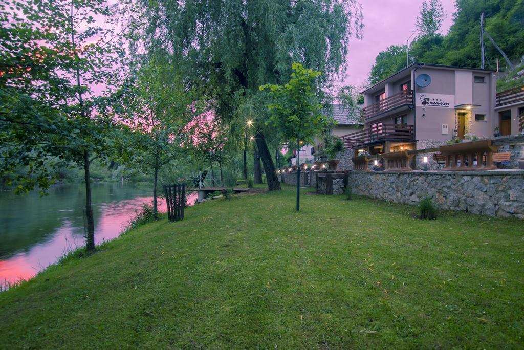 Moonriver Apartment Veljun 外观 照片
